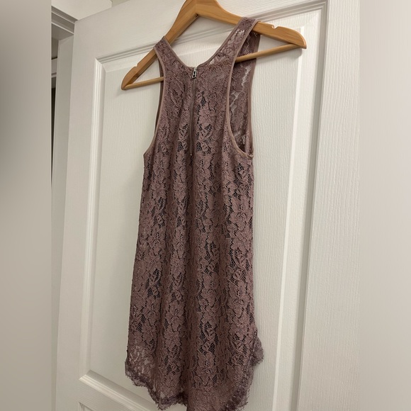 Aritzia Wilfred Lace Top with Zipper - XS - Picture 2 of 4